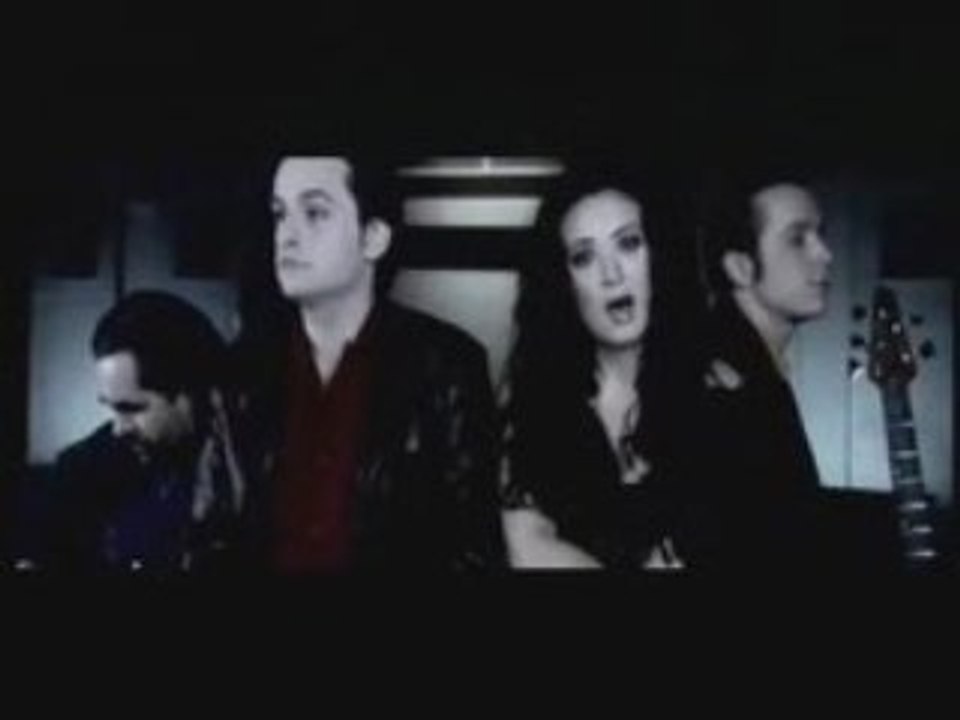 Olga Noel feat Moscow Grooves Institute - LesCrysanthemes