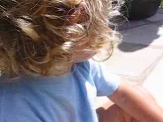 Amaury chante une chanson