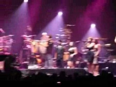 Stevie Wonder à Bercy - Part Time Lover introduction