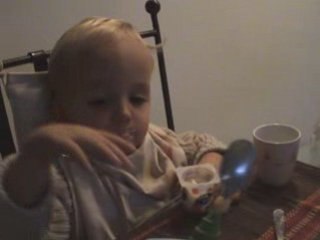 Le repas: le dessert, mais avec une... fourchette!