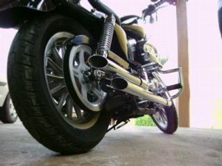 HD 883 2008 - Escapes Custom King (do Carlão)