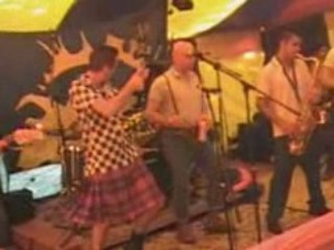 BEER BEER ORCHESTRA KIPPERTRONIX SMOKE LIKE A FISH WALES