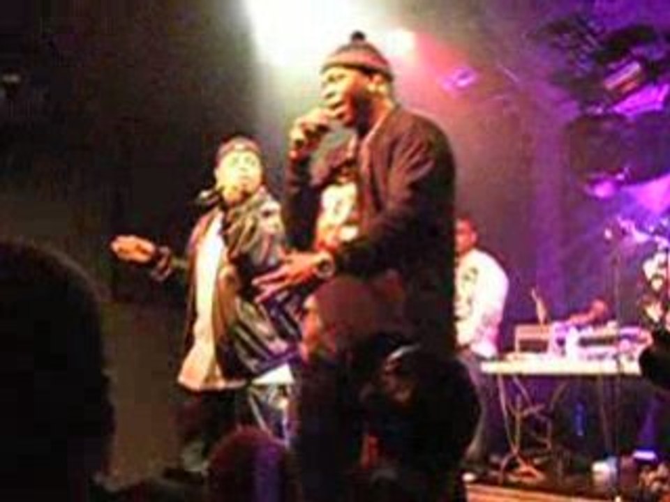 Busta Rhymes and Spliff Star doing the "Arab Money" Dance