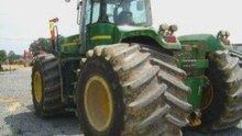 Biggest tractor in the world john deere 9520
