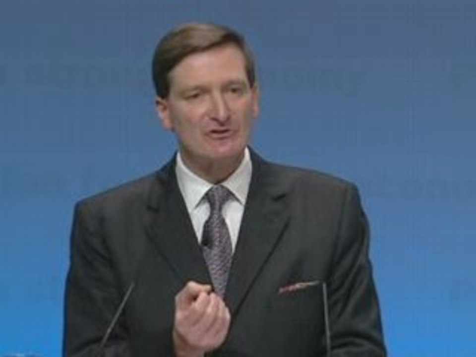 Tories vow to cut police red tape