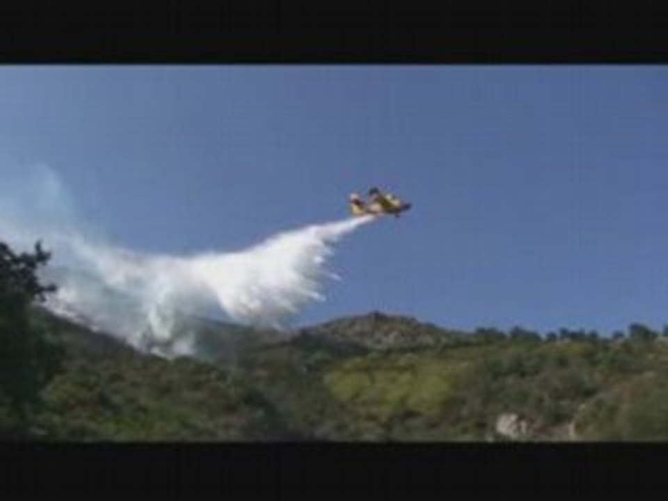 VIOLENT INCENDIE DE NUIT A COLLIOURE