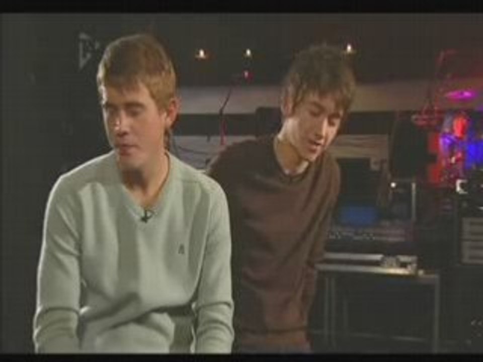 Arctic Monkeys Interview - FRANCAIS