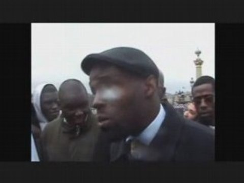 Kemi Seba (MDI) accueille Muammar Al Khadafi