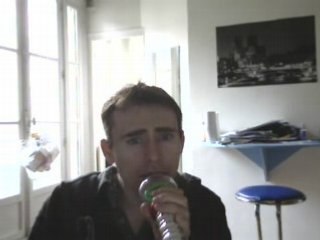 Wiwi égratigne "Bad"