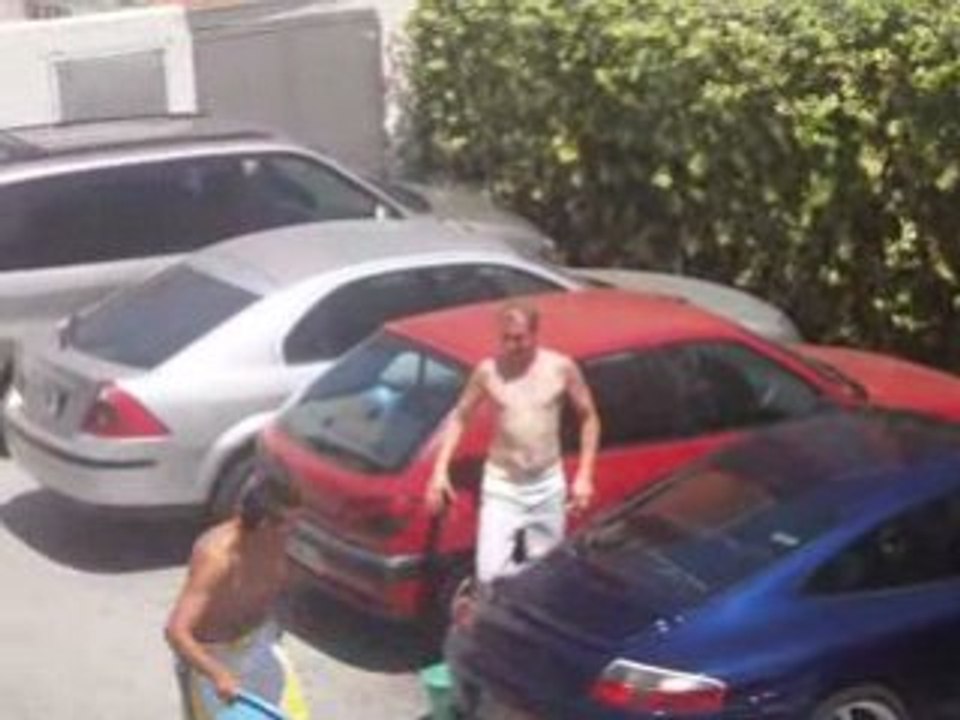 Oliv a fumé trop la moquette