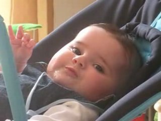 Je joue avec ma bouche