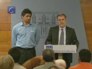 El padre de Mari Luz dice adiós a la vida pública