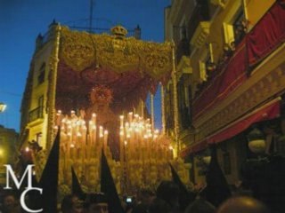 MACARENA Y TRIANERA, DOS PASIONES, UNA SOLA MADRE