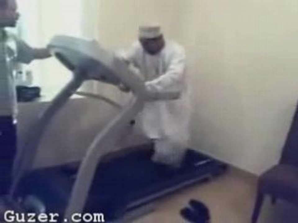 Super Funny Arab !! lolll,