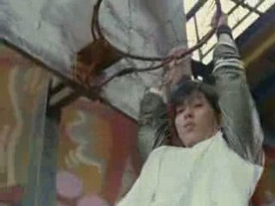 [CM] Ayumi Hamasaki - New Weider CM - Sports 30 Segs