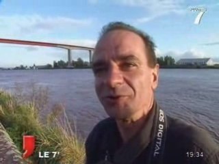 Arrivée du trimaran géant "Banque populaire " à Nantes