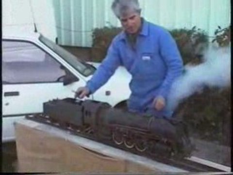 Maquette loco vapeur 141R