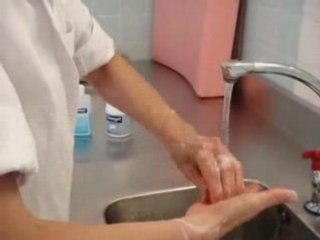 Le lavage simple des mains