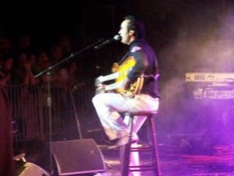 Takfarinas au festival Tamazgha - Hommage Slimane Azem