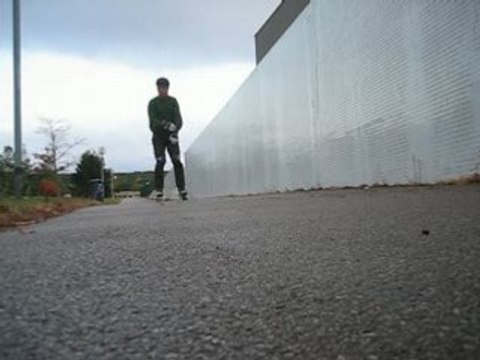 3ème essai en roller sur sol mouillé