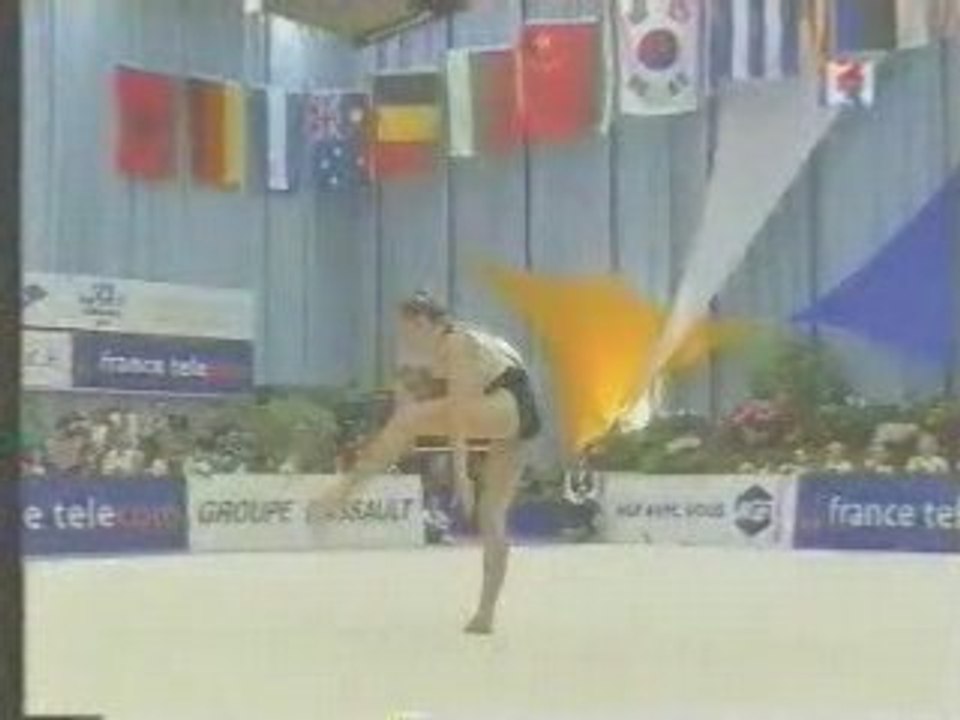 Eva Serrano ballon Corbeil 2000