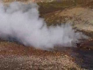 Source chaude à Landmannalaugar (Islande)