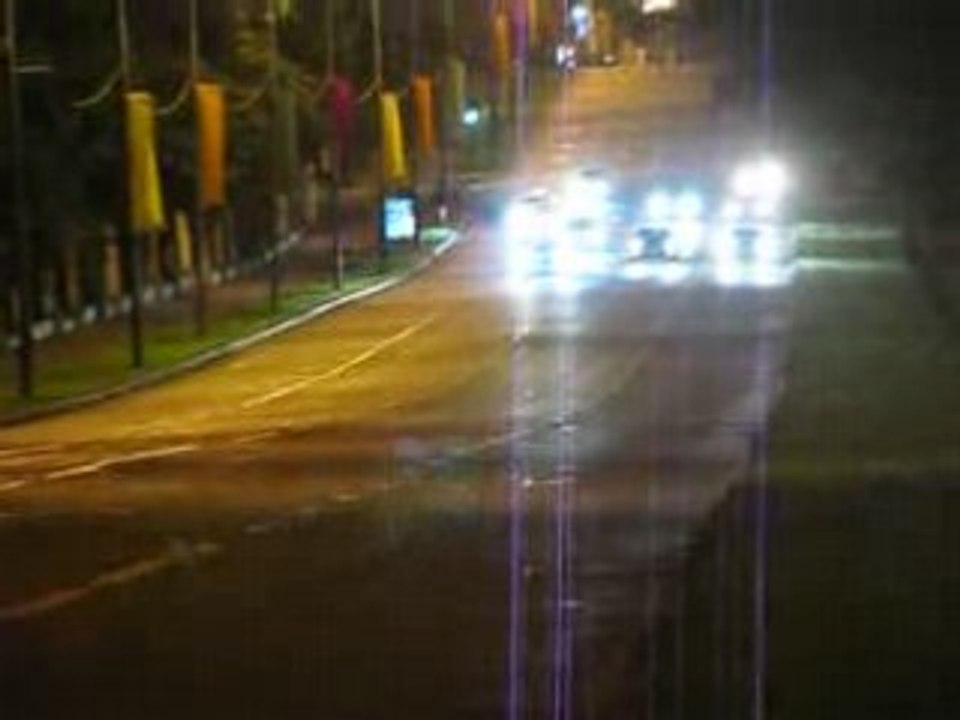 Nissan GTR vs 3  Porsche 911 Turbo Part 1