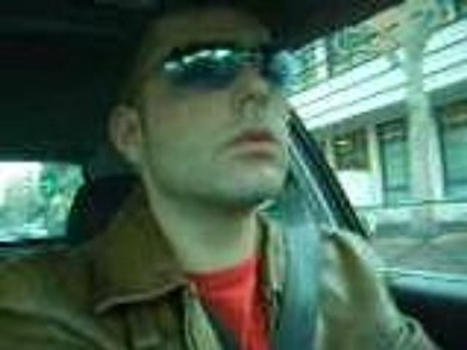 Regis tape des faz en sortant de boite a paris