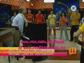 Ines Gomez Mont Tomando Clases En La Academia
