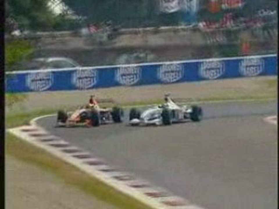 PS2 résumé GP Italie 2000 (14)