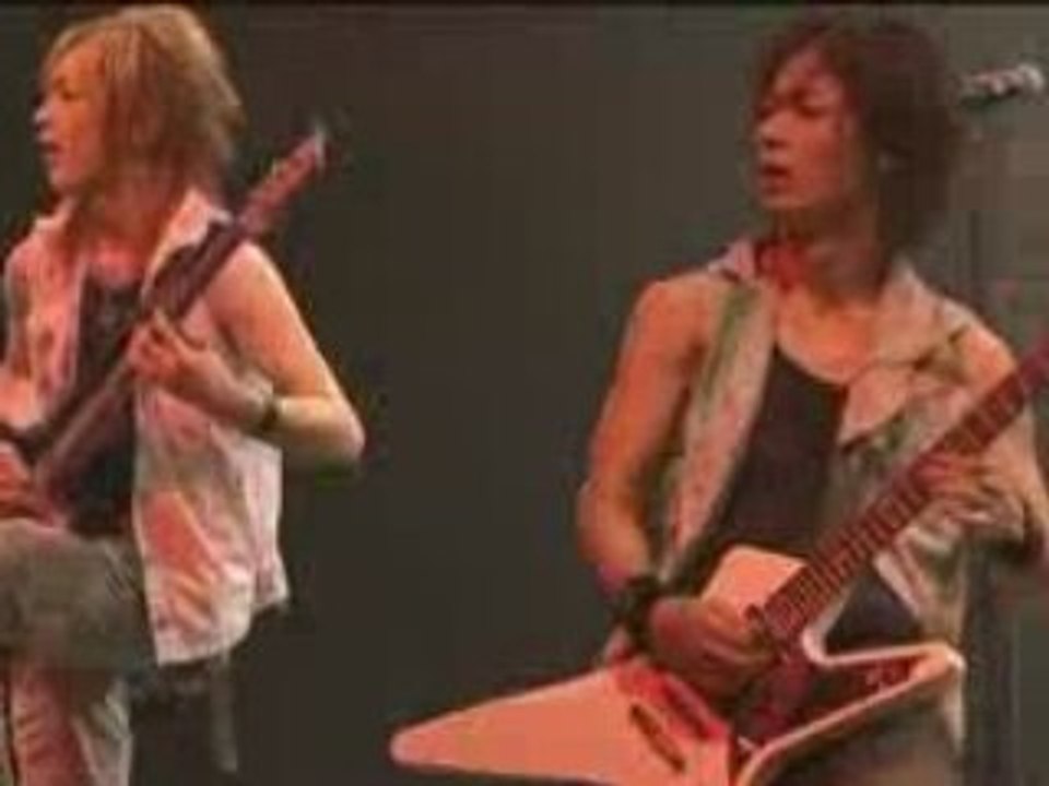 Galneryus ~ Live For All - Live For One (10)