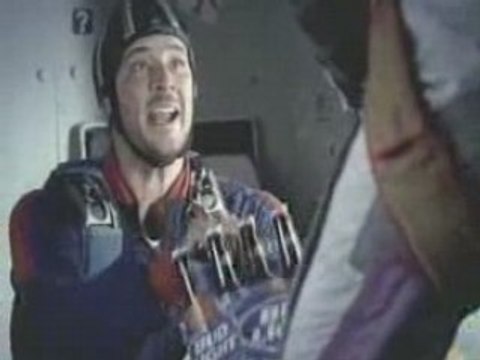 Parachutistes attention