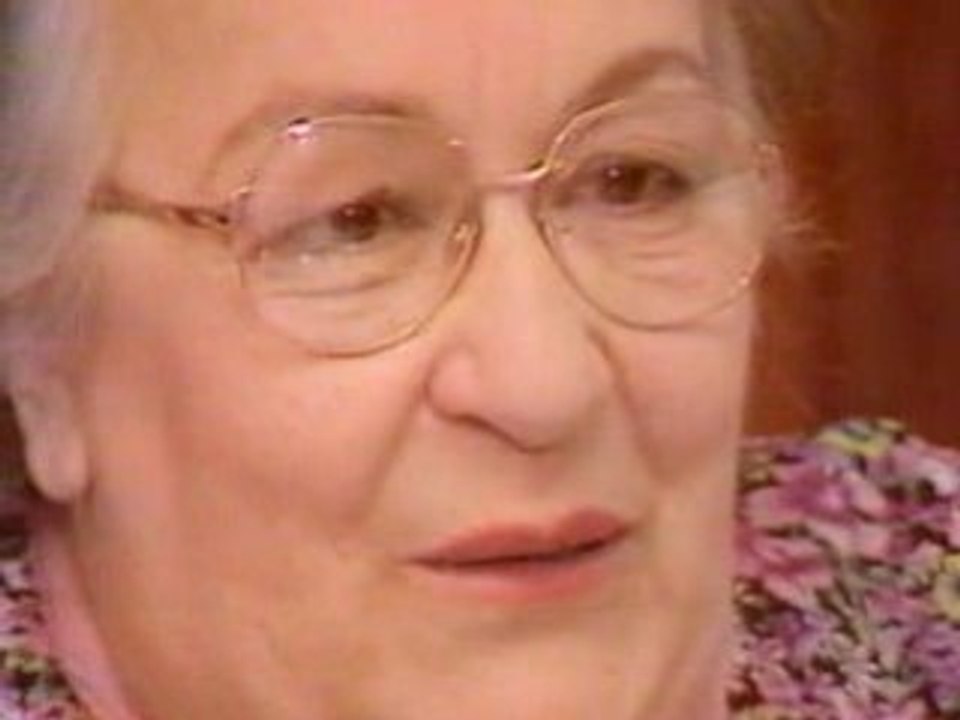 Geneviève Guichard parle de la préhistoire (1982)