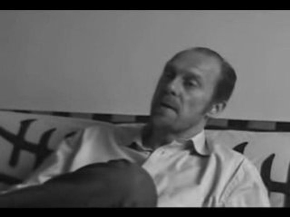 Alain soral :l'apologie de la femme pommé.