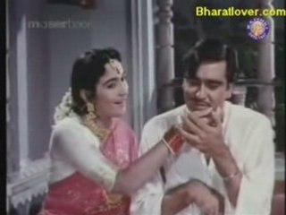 Khandan 1965 - Tumhi Mere Mandir WWW.BHARATLOVER.COM