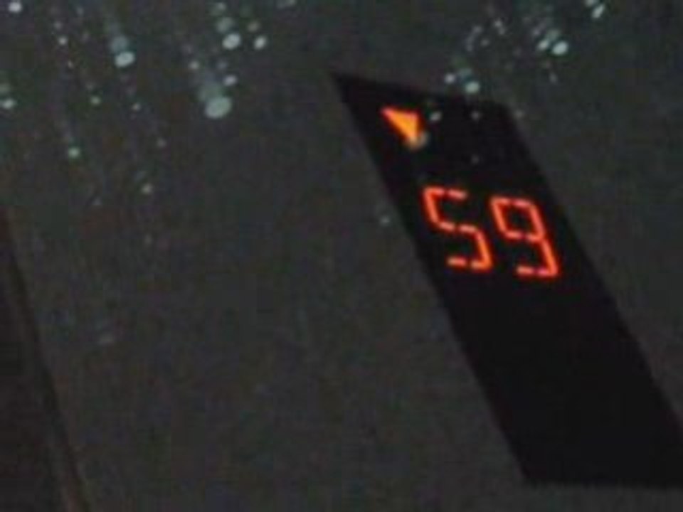 LandMarkAscensorBajando