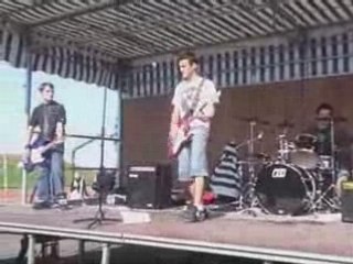 Hole In The Wall - The Overboards (live)