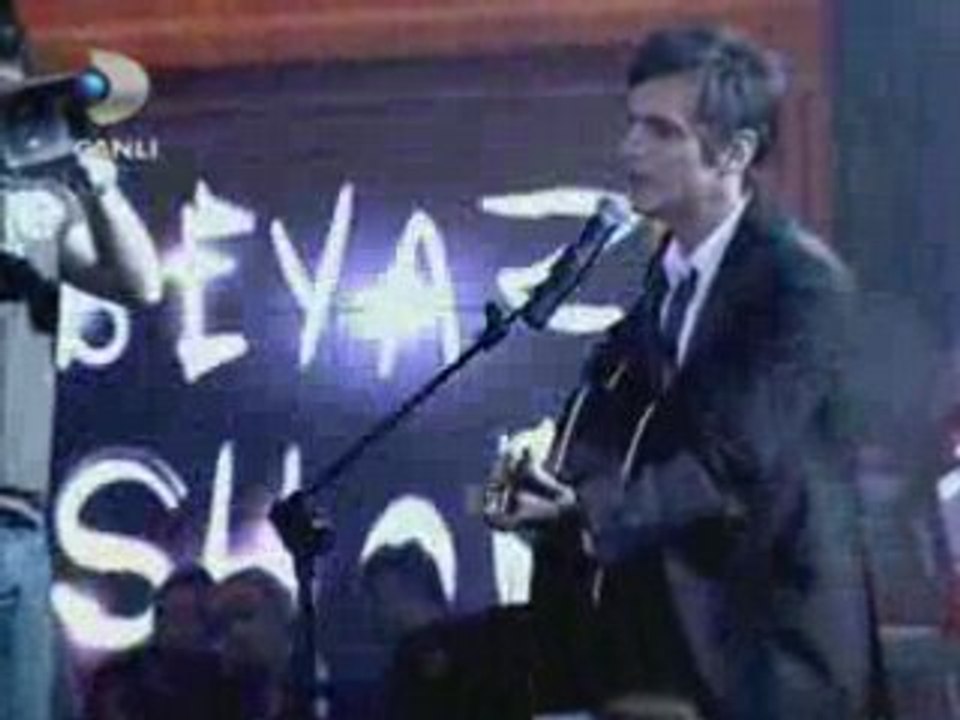 Renkli Rüyalar Oteli (Canlı-Beyaz Show)