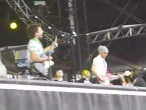 The Hoosiers - Trick to life at Solidays festival 2008