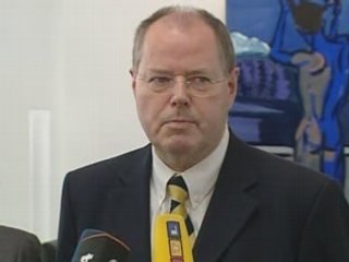 Crisis talk over German lender on the verge of collapse