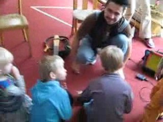 Dabar Laurynas groja su Udu
