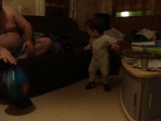 Louka marche tout seul