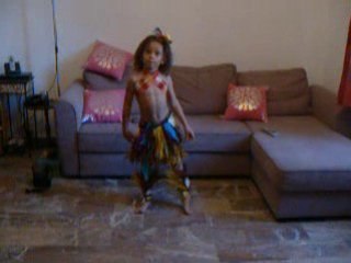 sarah 6 ans danse bélè 1ère partie