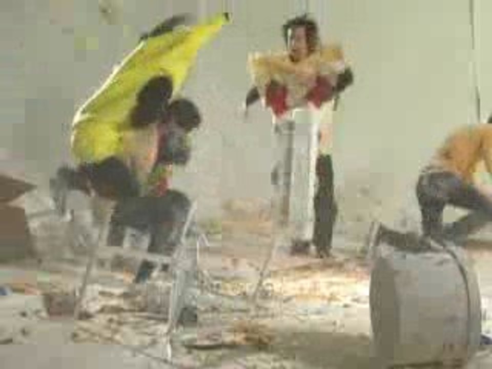 clip de taré : MATT and KIM " YEA YEAH"