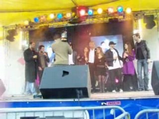 La star Ac' 4 chante "Restons amis" à Romans (5.10.08)