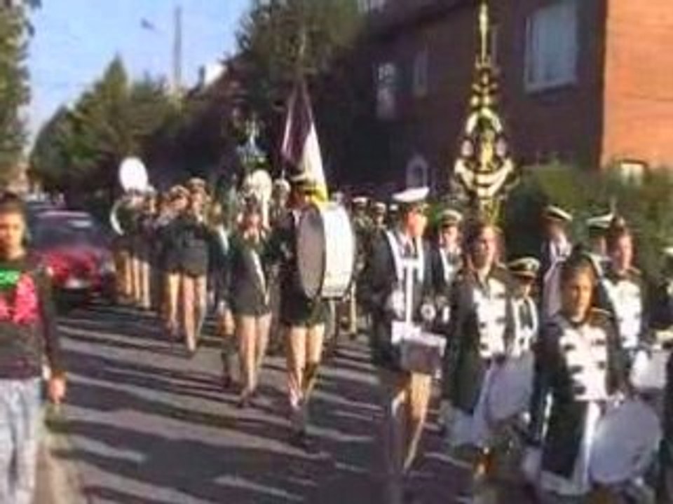 la fanfare de moulbaix et ses majorettes (belgique)
