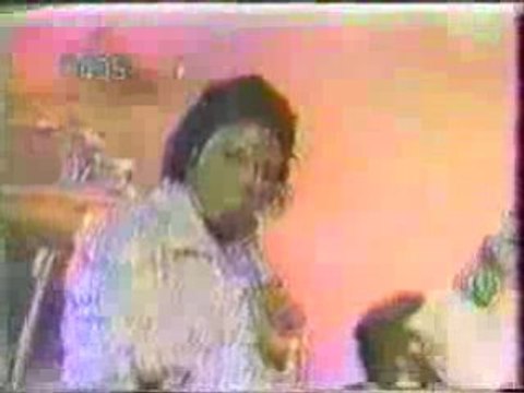 Michael Jackson - Wanna Be Startin Something (Dallas 1984)