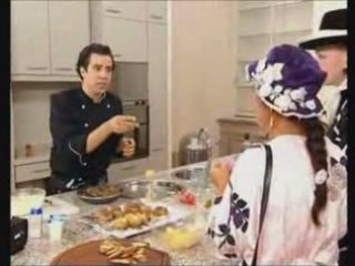 Pierrette Nardo et Geneviève de Fontenay cuisinent les roses