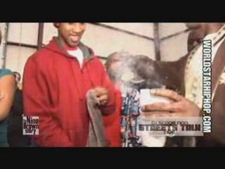 Weezy & Juelz Santana - Flashing Diamonds !