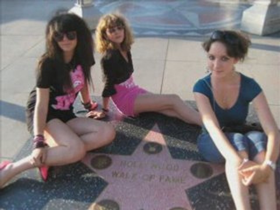 Hollywood thechouchinettes